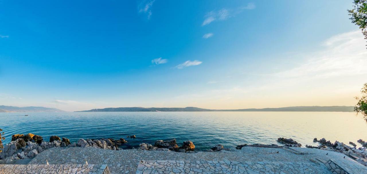 Rocky Beach Rooms Novi Vinodolski Esterno foto