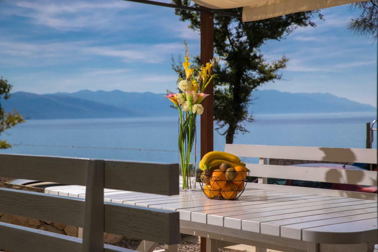 Rocky Beach Rooms Novi Vinodolski Esterno foto